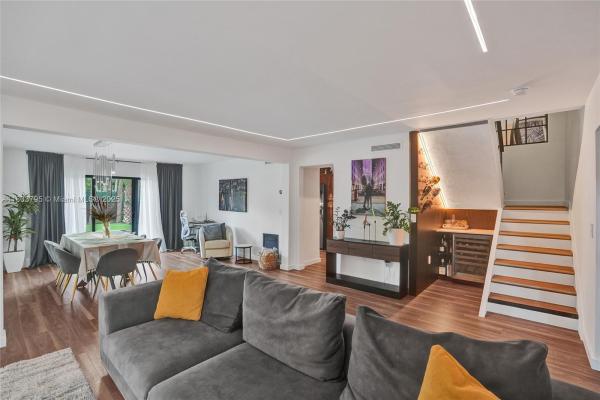 California Club Homes, 1089 NE 204th Ter, Ives Estates, Florida 33179, image 3