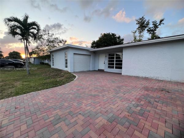 Sunrise Golf Village, 11431 NW 35th St, Sunrise, Florida 33323, image 1