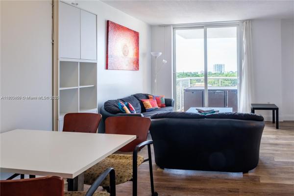 Brickell Vista, 900 SW 8th St #710, Miami, Florida 33130, image 3