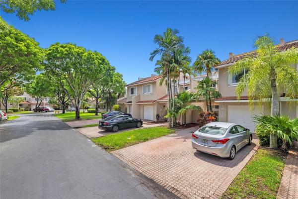 Doral Greens, 10226 NW 52nd Ln, Doral, Florida 33178, image 1