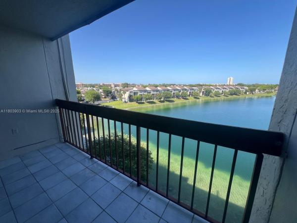 Indian Lake Village, 10290 NW 9th Street Cir #512, Fountainebleau, Florida 33172, image 3