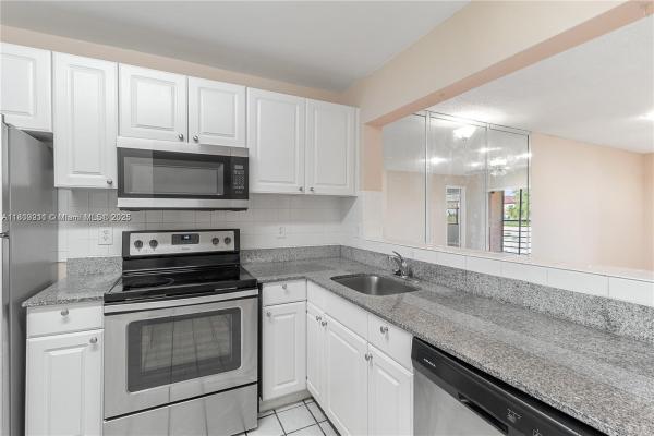 Monterey, 862 NE 209 St #205, Ives Estates, Florida 33179, image 2