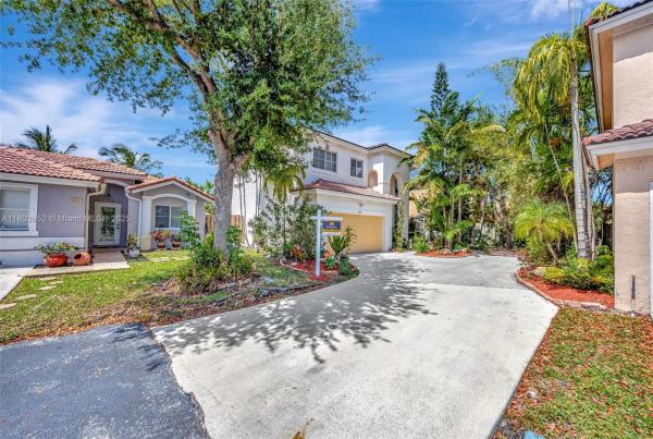 Monterey Lakes, 9053 SW 214th St, Cutler Bay, Florida 33189, image 3
