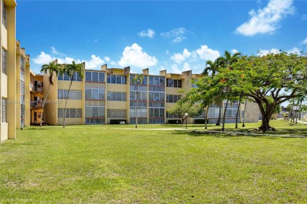 1551 NE Miami Gardens Dr #322, Miami, Florida 33179, image 1