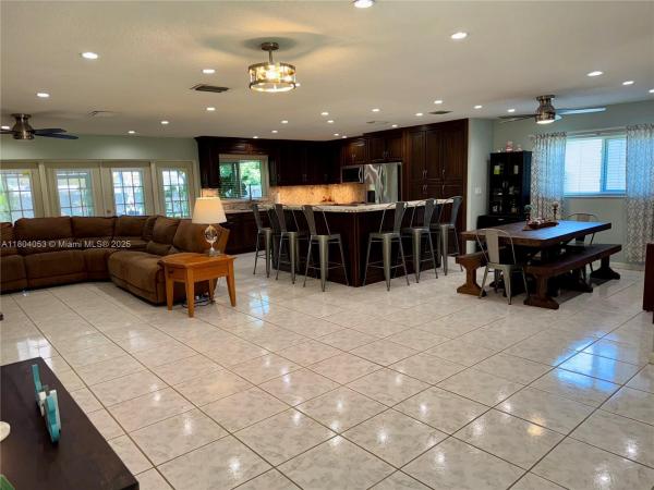 Homestead Lakes Tennessee East, 1237 N Fieldlark Ln, Homestead, Florida 33035, image 3