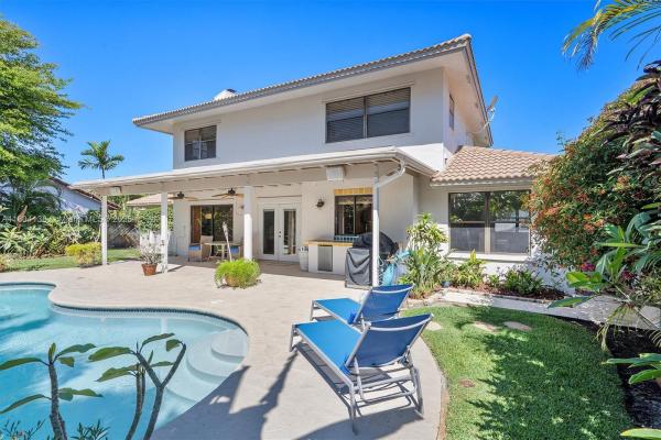Waterford, 5630 W Waterford Dr, Davie, Florida 33331, image 2