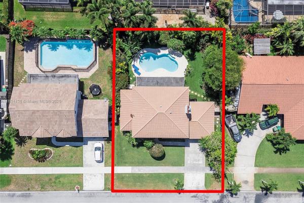 Waterford, 5630 W Waterford Dr, Davie, Florida 33331, image 3