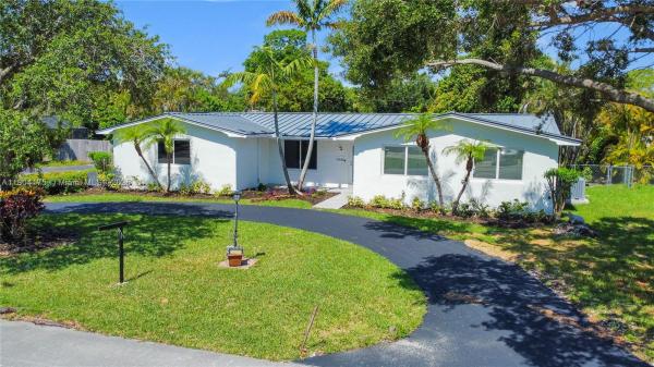 Malbrook, 17640 SW 84th Ct, Palmetto Bay, Florida 33157, image 1