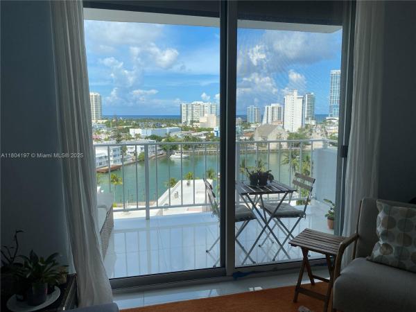 Stanton House, 6900 Bay Dr #10E, Miami Beach, Florida 33141, image 1