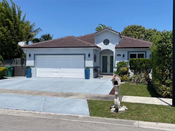 Maralex Homes, 17201 SW 143rd Ct, Richmond West, Florida 33177, image 3