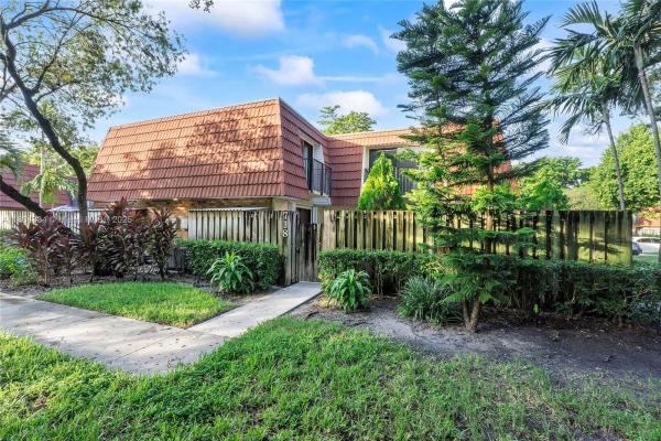 Waterford Courtyards At Jacaranda, 718 NW 98th Cir #718, Plantation, Florida 33324, image 1