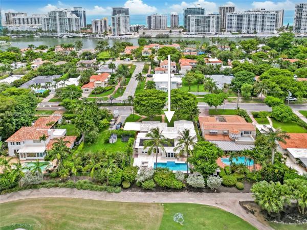 Beach View, 5860 Lagorce Dr, Miami Beach, Florida 33140, image 1