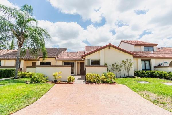 17359 NW 66th Ct, Hialeah, Florida 33015, image 1