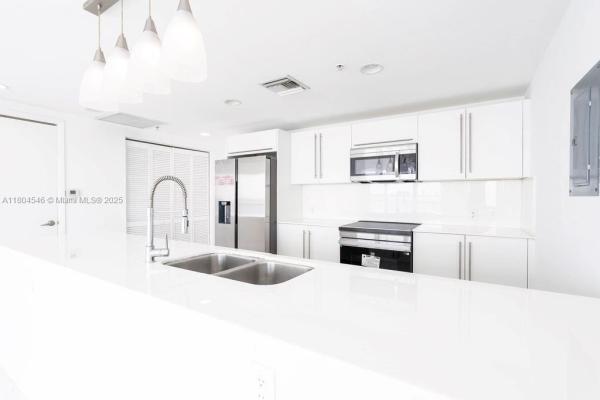 Onyx On The Bay, 665 NE 25th St #405, Miami, Florida 33137, image 2