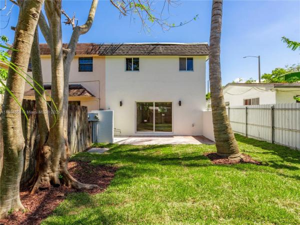 Fulford By The Sea, 2039 NE 172nd St, North Miami Beach, Florida 33162, image 3
