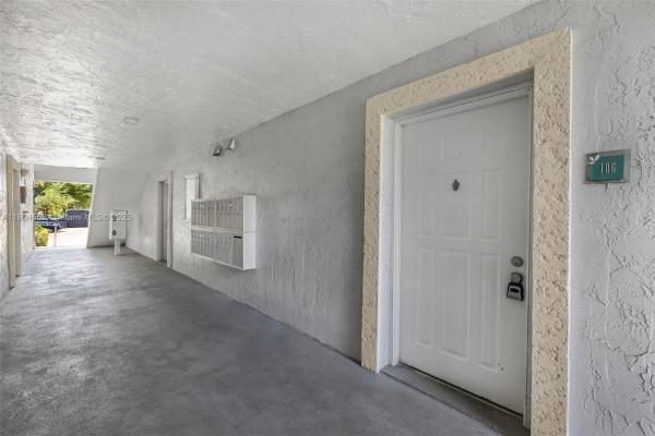Le Club At Old Cutler, 8520 SW 212th St #106, Cutler Bay, Florida 33189, image 3