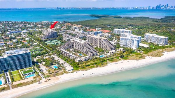 The EmeraldBay At Key Colony, 151 Crandon Blvd #524, Key Biscayne, Florida 33149, image 1