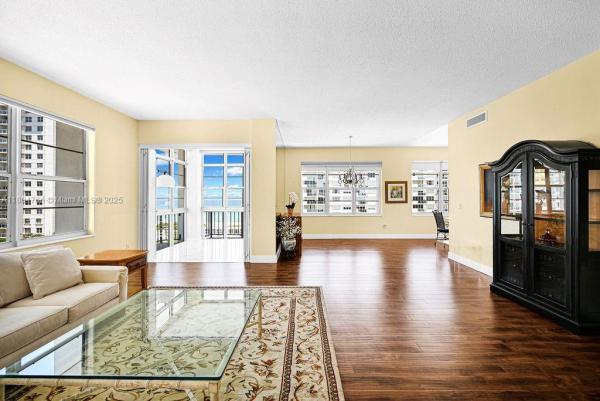 Ashley, 5640 Collins Ave #8B, Miami Beach, Florida 33140, image 2