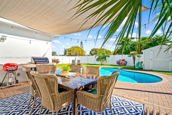 Greynolds Highlands, 1006 S Arnold Ave, Lantana, Florida 33462, image 1