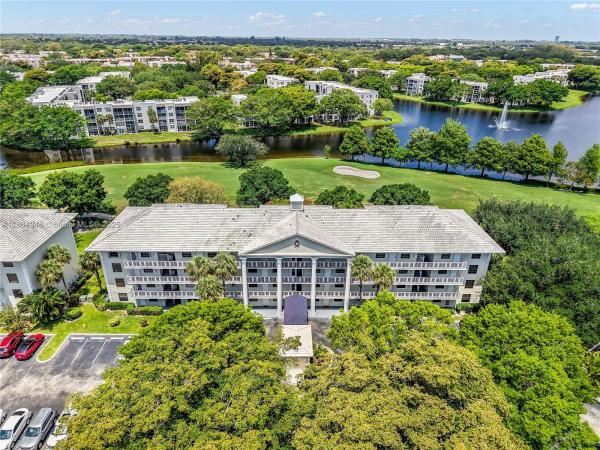 Whitehall 2 Of Pine Island Ridge, 1709 Whitehall Dr #306, Davie, Florida 33324, image 2