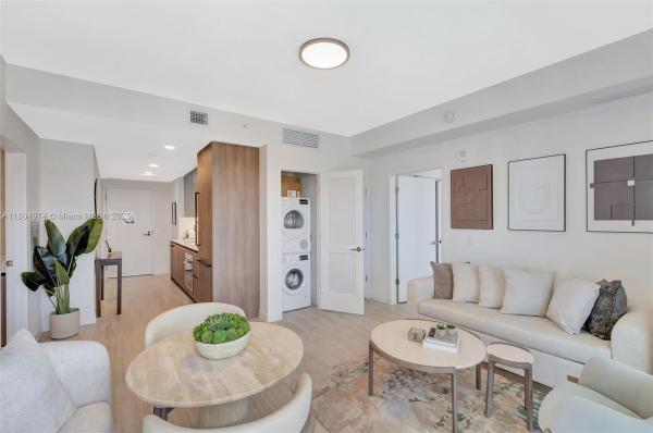 72 Park, 580 72nd St #808, Miami Beach, Florida 33141, image 1