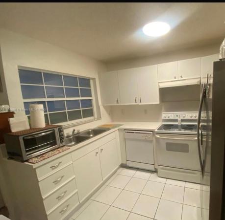 Vista Al Lago, 4691 NW 9 St #209, Miami, Florida 33126, image 1