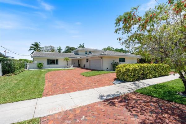 1961 NE 188th St, Miami, Florida 33179, image 1