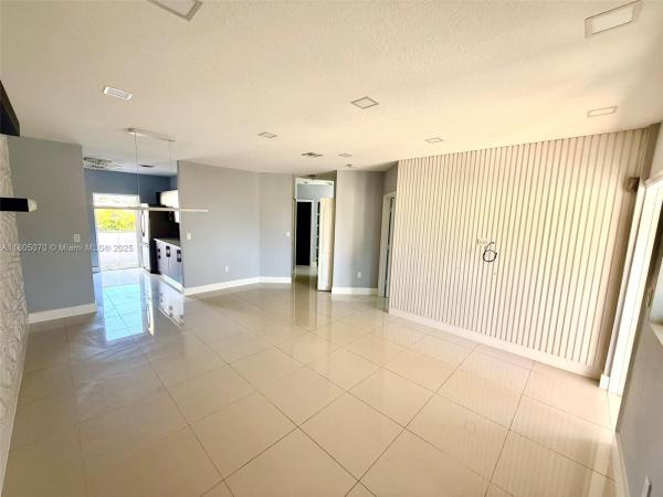 Los Portales, 300 E 4th St #203, Hialeah, Florida 33010, image 2