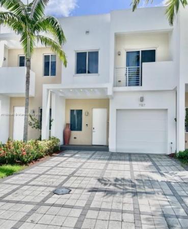 7187 NW 103rd Path, Doral, Florida 33178, image 1
