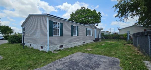 220 NE 12 Ave #90, Homestead, Florida 33030, image 1