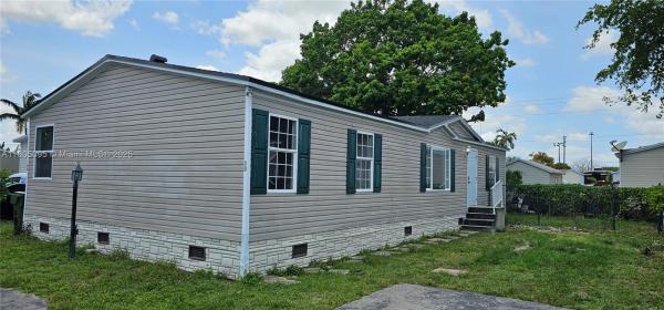 Cocowalk Estates, 220 NE 12th Ave #LOT 90, Homestead, Florida 33030, image 3