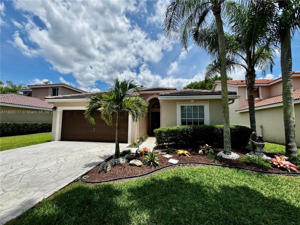 Emerald Springs At Silver Lakes, 921 SW 176th Ave, Pembroke Pines, Florida 33029, image 1