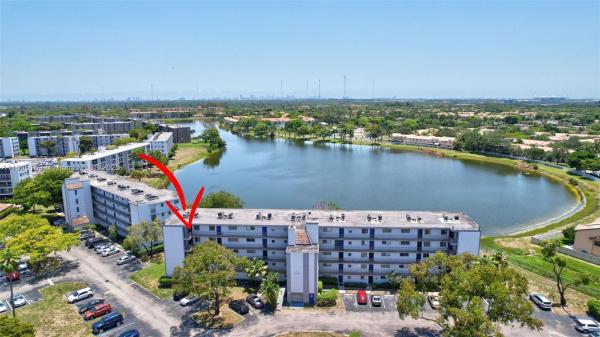 Lakeshore At University Park, 8720 N Sherman Cir #401, Miramar, Florida 33025, image 1