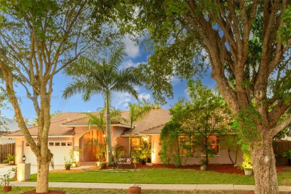 15332 SW 142nd Ter, Miami, Florida 33196, image 1