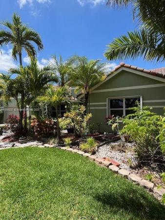 Spring Valley, 596 NW 164th Ave, Pembroke Pines, Florida 33028, image 1
