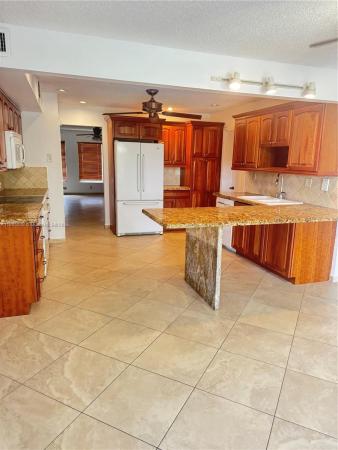 Springs Colony Club, 3111 Coral Springs Dr #215, Coral Springs, Florida 33065, image 1
