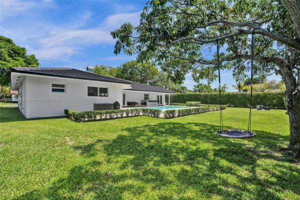 Royal Palm Harbor, 7941 SW 143rd St, Palmetto Bay, Florida 33158, image 2