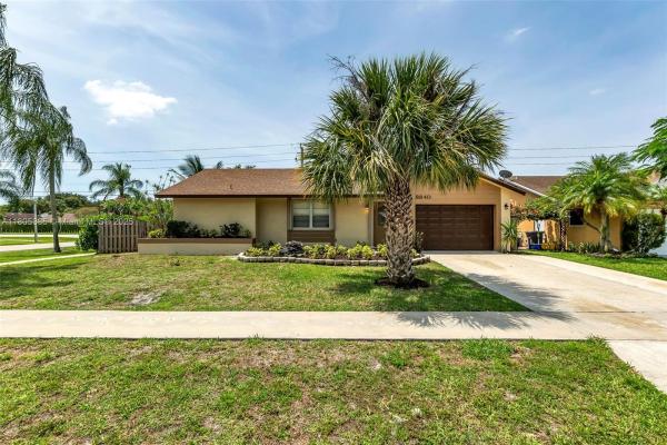 Barwood Estates, 8840 SW 18th Rd, Boca Raton, Florida 33433, image 3