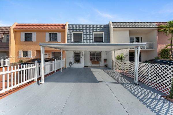 Heidi Estates, 960 W 79th Pl, Hialeah, Florida 33014, image 1
