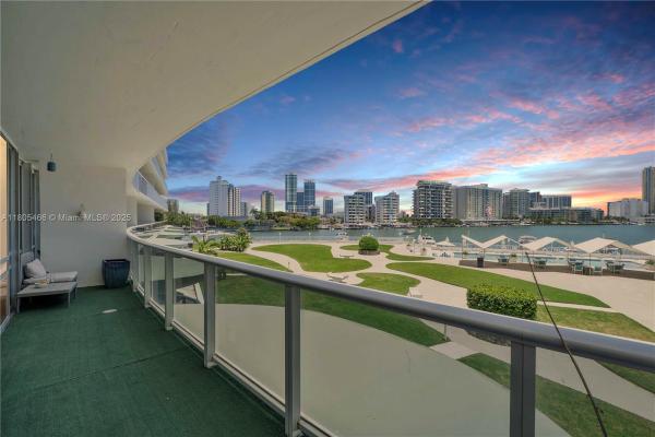 King Cole, 900 Bay Dr #210, Miami Beach, Florida 33141, image 1