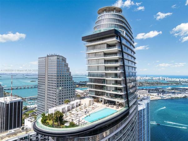 300 Biscayne Boulevard Way #4507W, Miami, Florida 33131, image 1