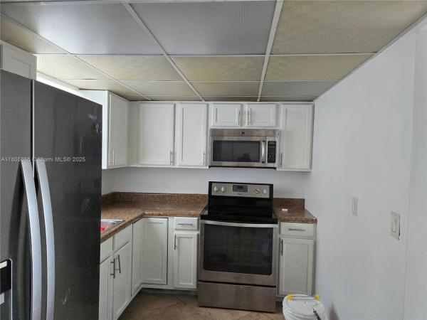 9375 Fontainebleau Blvd #L433, Miami, Florida 33172, image 1