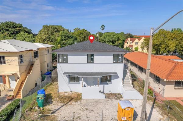 Beacom Manor, 450 Beacom Blvd, Miami, Florida 33135, image 1