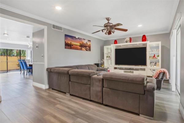 Del Rio Village Townhomes, 7753 Grande St, Sunrise, Florida 33351, image 2