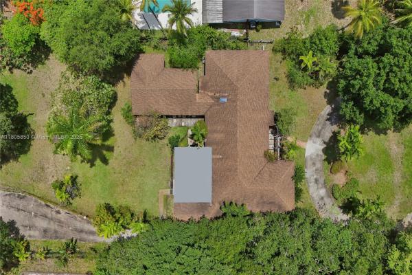 65 NE 152nd St, Miami, Florida 33162, image 1