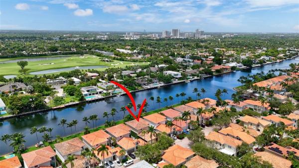 Edgewater, 1560 Shoreline Way, Hollywood, Florida 33019, image 2