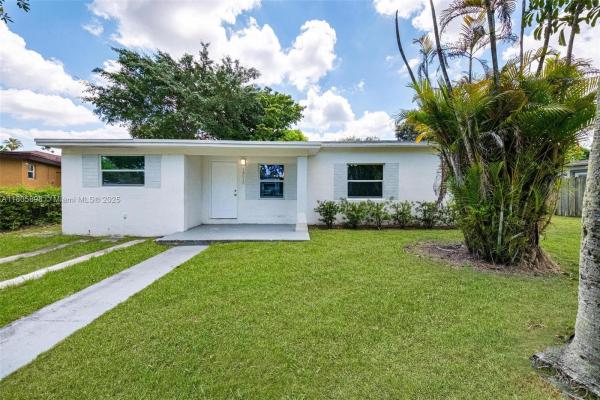 14015 Madison St, Unincorporated Dade County, Florida 33176, image 1
