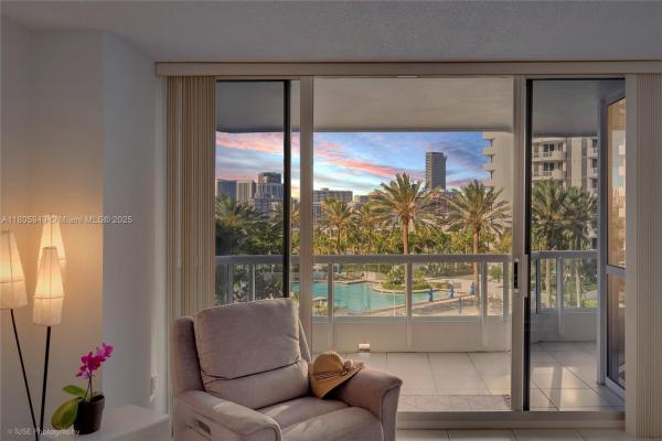 North Tower At The Point, 21205 Yacht Club Dr #701, Aventura, Florida 33180, image 1