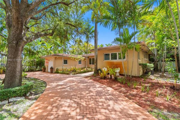 Bass Lake Estates, 1090 Meadowlark Ave, Miami Springs, Florida 33166, image 3