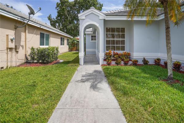 Arborwood, 9354 Arborwood Cir #9354, Davie, Florida 33328, image 1